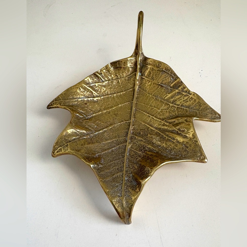 Vintage 1948 Virginia Mining Co. 
Brass Poinsettia Leaf